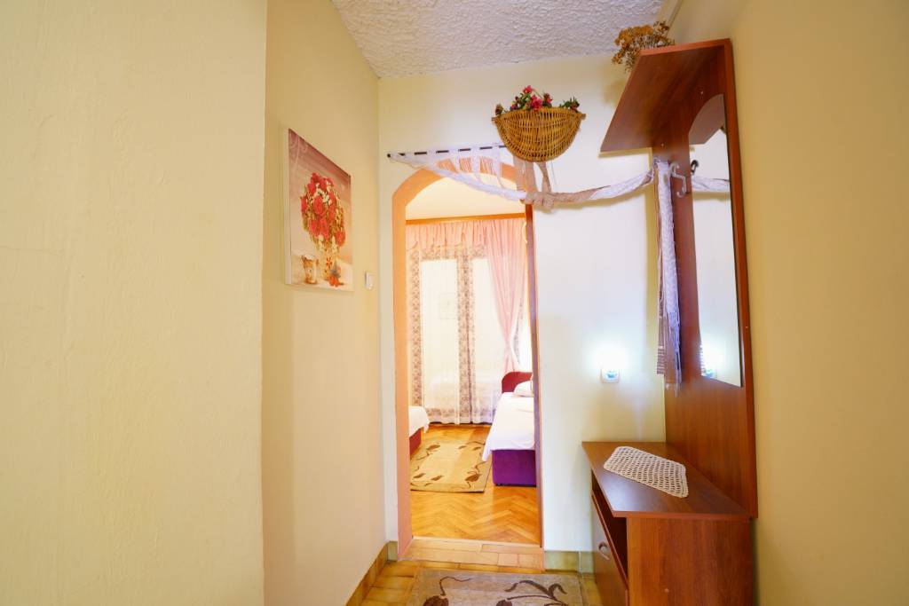 Rivijera Omiš  Pisak - Apartmani Lile - comfortable 3 bedroom apartment: - Apartman 1