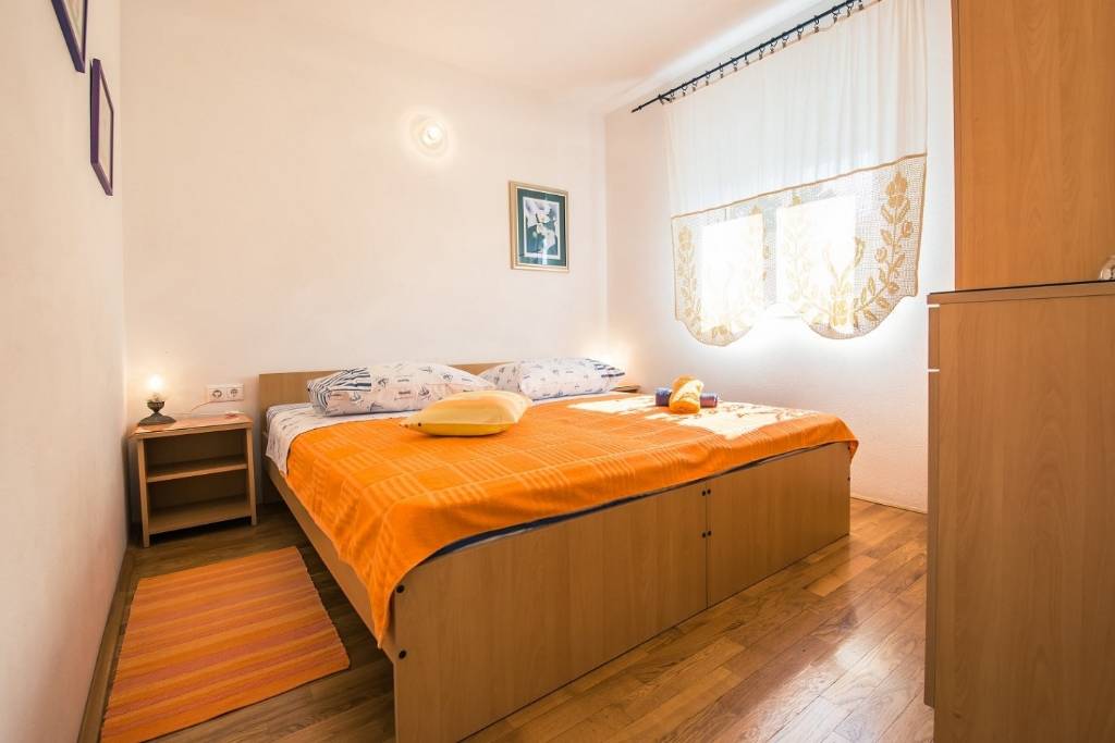 Rivijera Omiš  Nemira - Apartmani Mari - sea view apartments: - Apartman 1