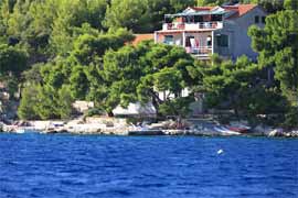Kor�ula Karbuni - Apartman Szoba - Apartmani Ba�i�: Sz�ll�s le�r�sa ...